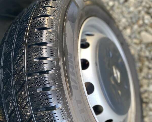 Белый Рено Мастер, объемом двигателя 2.3 л и пробегом 186 тыс. км за 14800 $, фото 21 на Automoto.ua