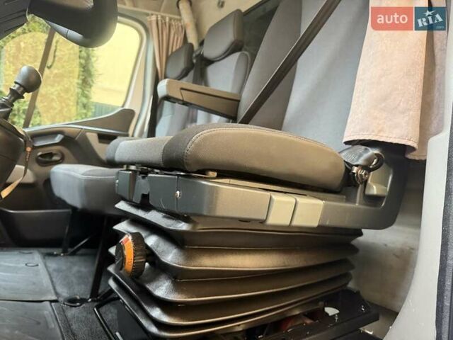 Белый Рено Мастер, объемом двигателя 2.3 л и пробегом 309 тыс. км за 16200 $, фото 48 на Automoto.ua