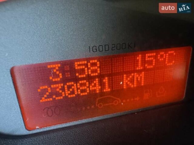 Рено Мастєр 2018 у Чернівцях на Automoto.ua Білий Рено Мастєр, об'ємом двигуна 2.3 л та пробігом 393 тис. км за 16500 $, фото 14 на Automoto.ua