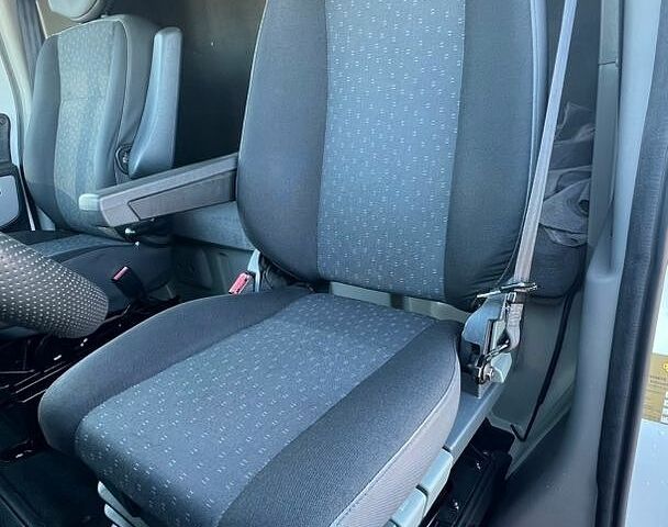 Білий Рено Мастєр, об'ємом двигуна 2.3 л та пробігом 372 тис. км за 13300 $, фото 21 на Automoto.ua
