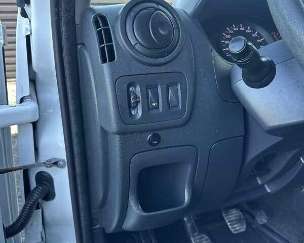Рено Мастер 2018 в Ковель на Automoto.ua Белый Рено Мастер, объемом двигателя 2.3 л и пробегом 432 тыс. км за 16700 $, фото 11 на Automoto.ua