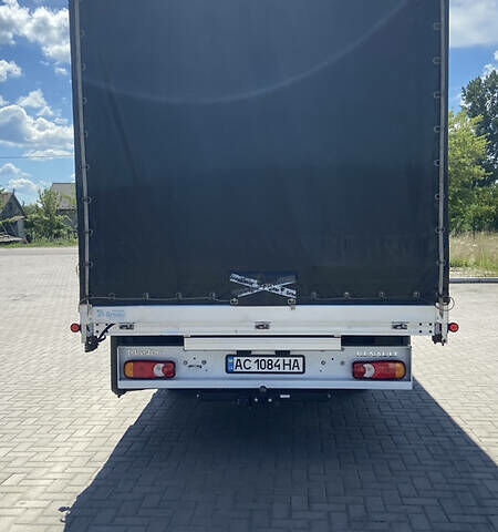 Белый Рено Мастер, объемом двигателя 2.3 л и пробегом 490 тыс. км за 16399 $, фото 2 на Automoto.ua