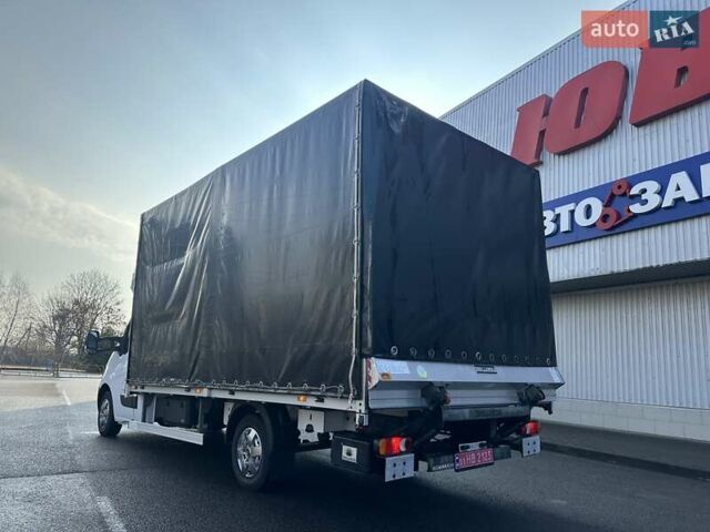 Белый Рено Мастер, объемом двигателя 2.3 л и пробегом 420 тыс. км за 16499 $, фото 1 на Automoto.ua