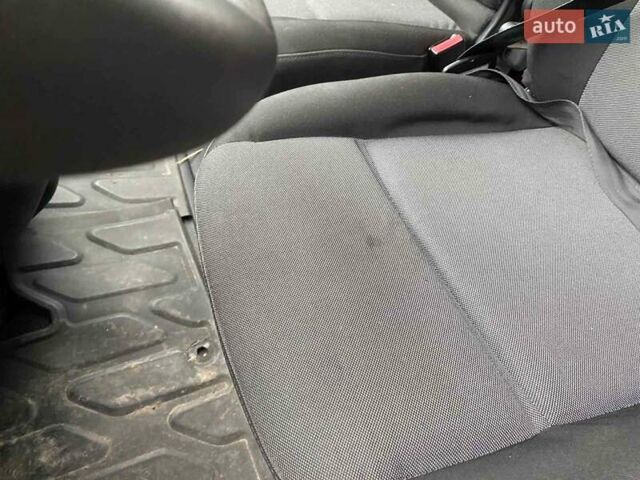 Белый Рено Мастер, объемом двигателя 2.3 л и пробегом 490 тыс. км за 17200 $, фото 21 на Automoto.ua
