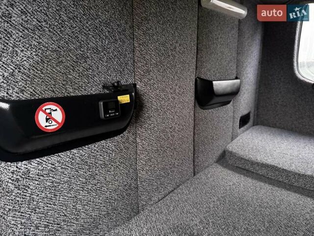 Белый Рено Мастер, объемом двигателя 2.3 л и пробегом 349 тыс. км за 17900 $, фото 74 на Automoto.ua