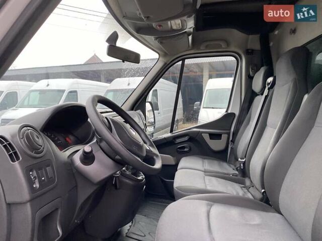 Белый Рено Мастер, объемом двигателя 2.3 л и пробегом 257 тыс. км за 15400 $, фото 34 на Automoto.ua