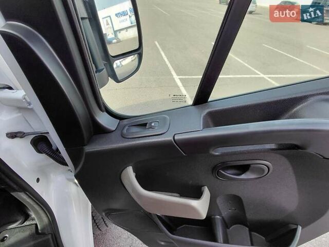 Білий Рено Мастєр, об'ємом двигуна 2.3 л та пробігом 415 тис. км за 16450 $, фото 39 на Automoto.ua