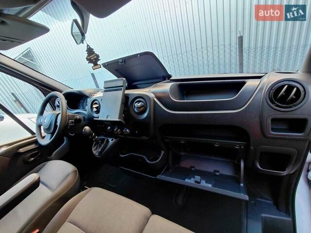 Білий Рено Мастєр, об'ємом двигуна 2.3 л та пробігом 500 тис. км за 16550 $, фото 42 на Automoto.ua