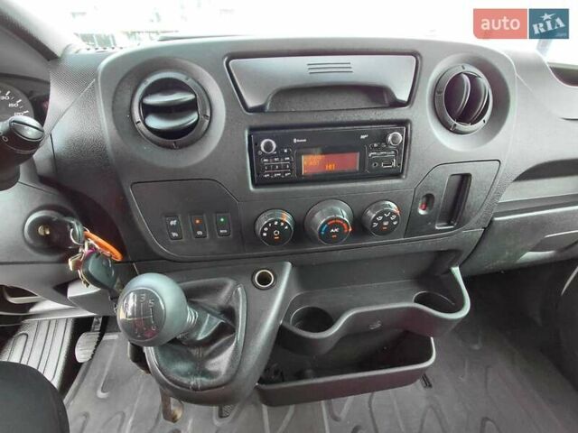 Білий Рено Мастєр, об'ємом двигуна 2.3 л та пробігом 415 тис. км за 16450 $, фото 47 на Automoto.ua