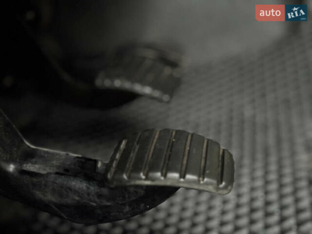 Білий Рено Мастєр, об'ємом двигуна 2.3 л та пробігом 385 тис. км за 18300 $, фото 41 на Automoto.ua