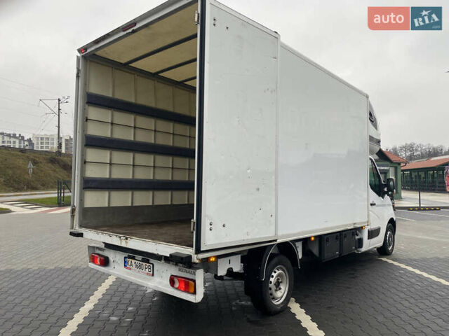 Белый Рено Мастер, объемом двигателя 2.3 л и пробегом 275 тыс. км за 16800 $, фото 14 на Automoto.ua