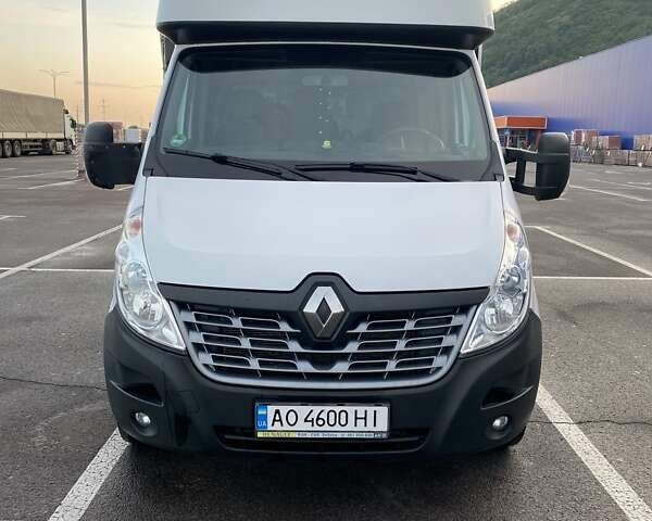 Белый Рено Мастер, объемом двигателя 2.3 л и пробегом 415 тыс. км за 16800 $, фото 2 на Automoto.ua