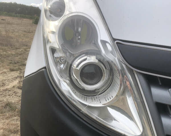 Білий Рено Мастєр, об'ємом двигуна 2.3 л та пробігом 435 тис. км за 15500 $, фото 17 на Automoto.ua