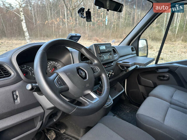 Белый Рено Мастер, объемом двигателя 2.3 л и пробегом 366 тыс. км за 25600 $, фото 8 на Automoto.ua