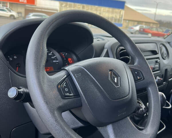 Белый Рено Мастер, объемом двигателя 2.3 л и пробегом 360 тыс. км за 25999 $, фото 17 на Automoto.ua