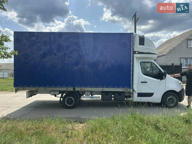 Белый Рено Мастер, объемом двигателя 2.3 л и пробегом 476 тыс. км за 17250 $, фото 12 на Automoto.ua