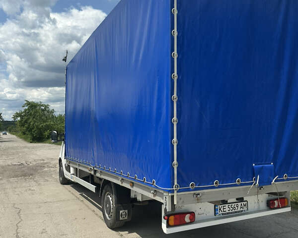 Белый Рено Мастер, объемом двигателя 2.3 л и пробегом 476 тыс. км за 17250 $, фото 9 на Automoto.ua