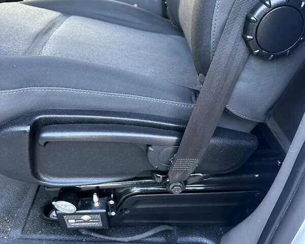 Белый Рено Мастер, объемом двигателя 2.3 л и пробегом 520 тыс. км за 17900 $, фото 20 на Automoto.ua