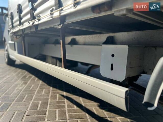 Білий Рено Мастєр, об'ємом двигуна 2.3 л та пробігом 405 тис. км за 17000 $, фото 10 на Automoto.ua