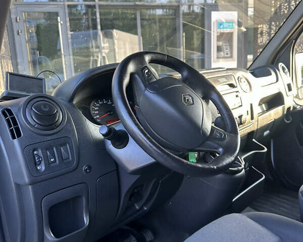 Білий Рено Мастєр, об'ємом двигуна 2.3 л та пробігом 520 тис. км за 17900 $, фото 22 на Automoto.ua