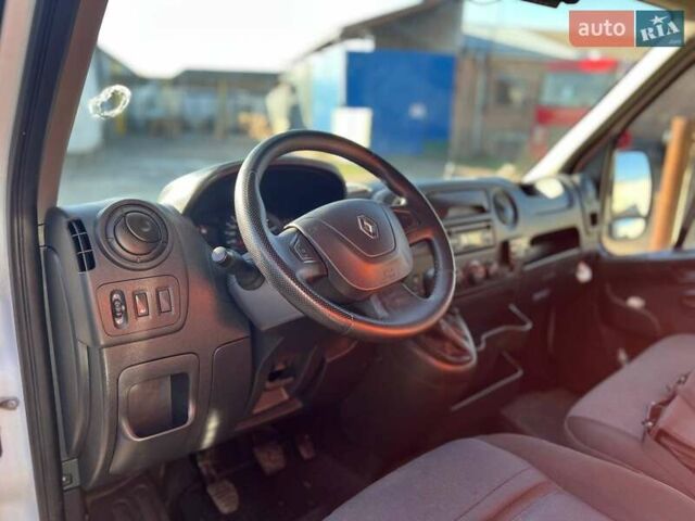 Білий Рено Мастєр, об'ємом двигуна 2.3 л та пробігом 405 тис. км за 17000 $, фото 15 на Automoto.ua