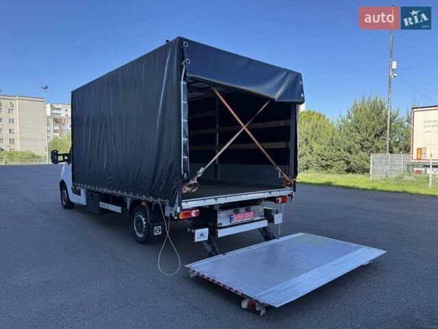 Белый Рено Мастер, объемом двигателя 2.3 л и пробегом 313 тыс. км за 17000 $, фото 3 на Automoto.ua