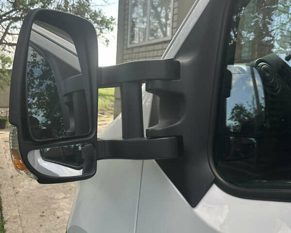 Белый Рено Мастер, объемом двигателя 2.3 л и пробегом 476 тыс. км за 17250 $, фото 25 на Automoto.ua