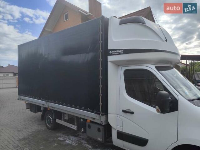Белый Рено Мастер, объемом двигателя 2.3 л и пробегом 418 тыс. км за 16400 $, фото 5 на Automoto.ua