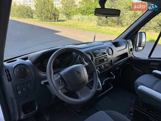 Белый Рено Мастер, объемом двигателя 2.3 л и пробегом 313 тыс. км за 17000 $, фото 24 на Automoto.ua