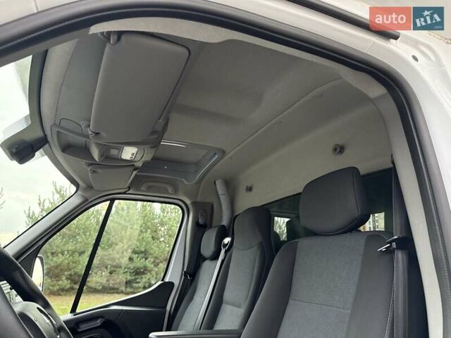 Білий Рено Мастєр, об'ємом двигуна 2.3 л та пробігом 363 тис. км за 17700 $, фото 56 на Automoto.ua