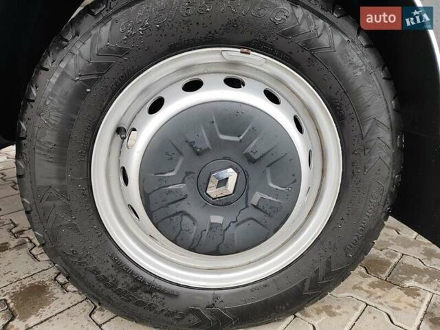 Білий Рено Мастєр, об'ємом двигуна 2.3 л та пробігом 278 тис. км за 16700 $, фото 16 на Automoto.ua