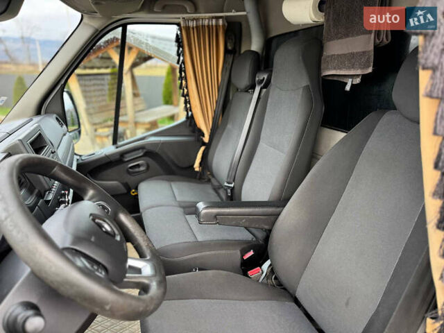 Белый Рено Мастер, объемом двигателя 2.3 л и пробегом 500 тыс. км за 17500 $, фото 18 на Automoto.ua