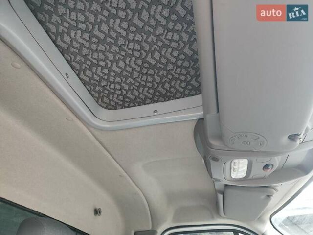 Білий Рено Мастєр, об'ємом двигуна 2.3 л та пробігом 278 тис. км за 16700 $, фото 36 на Automoto.ua