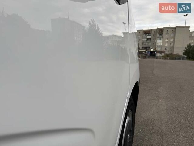 Рено Мастер 2020 в Ковель на Automoto.ua Белый Рено Мастер, объемом двигателя 2.3 л и пробегом 329 тыс. км за 18300 $, фото 41 на Automoto.ua