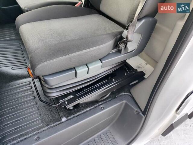 Белый Рено Мастер, объемом двигателя 2.3 л и пробегом 249 тыс. км за 29999 $, фото 23 на Automoto.ua