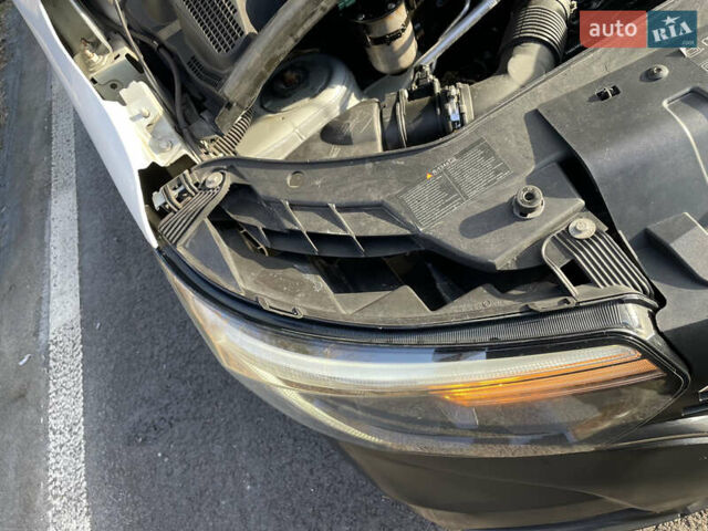 Белый Рено Мастер, объемом двигателя 2.3 л и пробегом 380 тыс. км за 19800 $, фото 46 на Automoto.ua