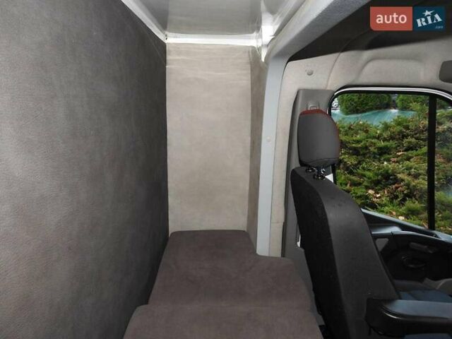 Белый Рено Мастер, объемом двигателя 2.29 л и пробегом 346 тыс. км за 15900 $, фото 11 на Automoto.ua