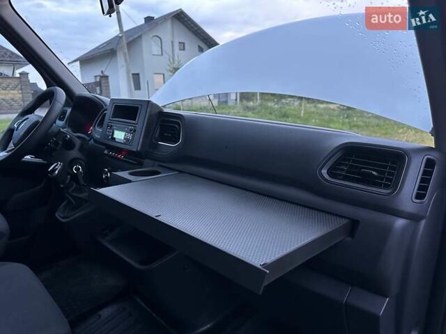 Белый Рено Мастер, объемом двигателя 2.3 л и пробегом 386 тыс. км за 18600 $, фото 36 на Automoto.ua