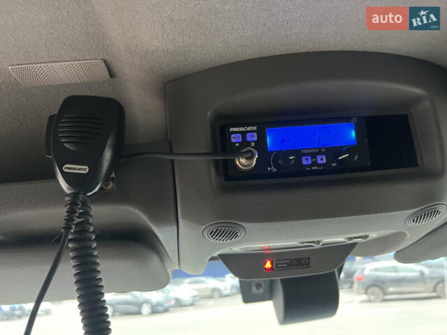 Белый Рено Мастер, объемом двигателя 2.3 л и пробегом 187 тыс. км за 17777 $, фото 26 на Automoto.ua