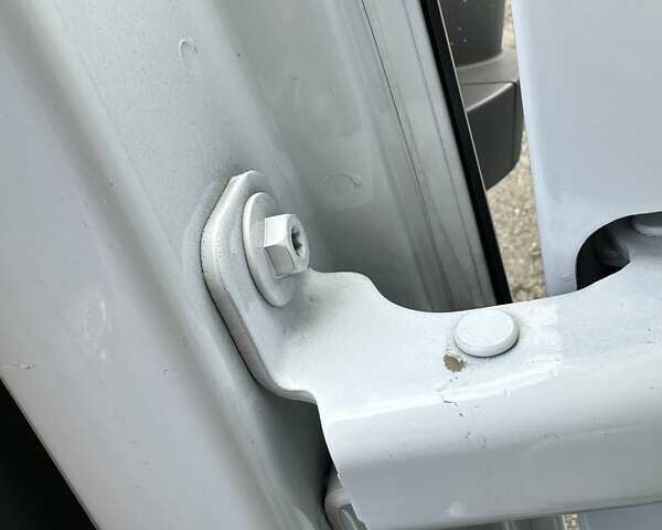 Рено Мастер 2020 в Ковель на Automoto.ua Белый Рено Мастер, объемом двигателя 2.3 л и пробегом 345 тыс. км за 18999 $, фото 22 на Automoto.ua