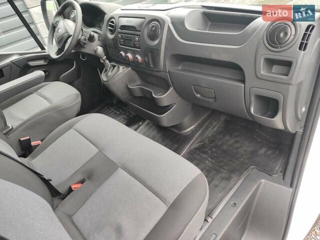 Білий Рено Мастєр, об'ємом двигуна 2.3 л та пробігом 278 тис. км за 16700 $, фото 34 на Automoto.ua