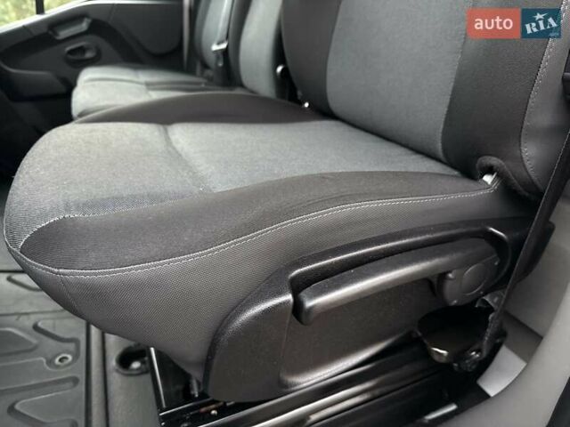 Білий Рено Мастєр, об'ємом двигуна 2.3 л та пробігом 363 тис. км за 17700 $, фото 52 на Automoto.ua