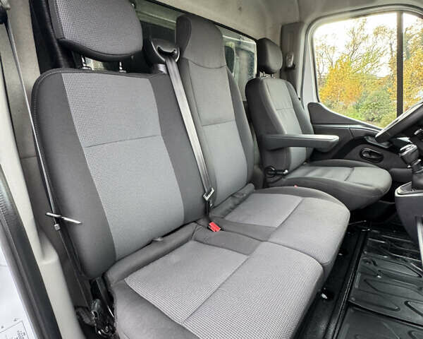 Білий Рено Мастєр, об'ємом двигуна 2.3 л та пробігом 230 тис. км за 18700 $, фото 37 на Automoto.ua