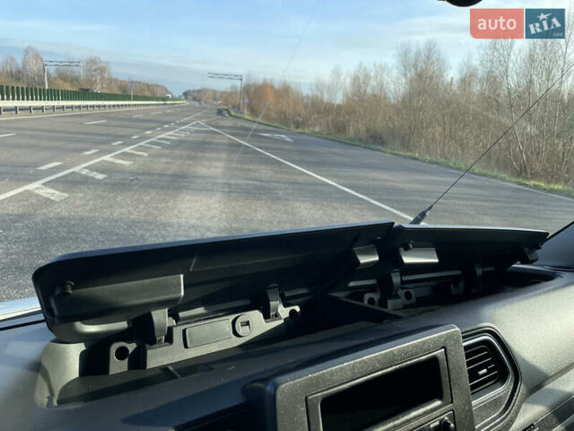 Белый Рено Мастер, объемом двигателя 2.3 л и пробегом 380 тыс. км за 19800 $, фото 8 на Automoto.ua