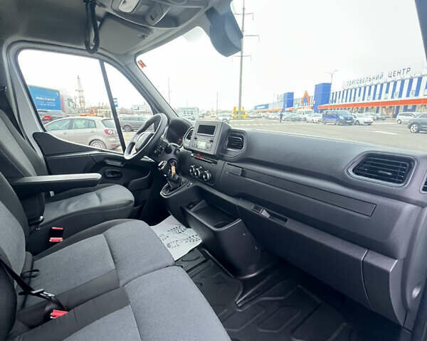 Белый Рено Мастер, объемом двигателя 2.3 л и пробегом 187 тыс. км за 17777 $, фото 30 на Automoto.ua