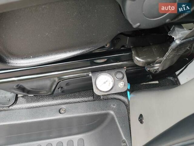 Білий Рено Мастєр, об'ємом двигуна 2.3 л та пробігом 278 тис. км за 16700 $, фото 58 на Automoto.ua