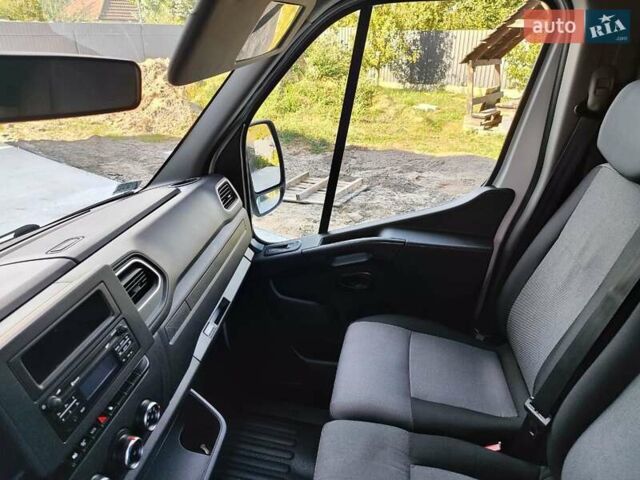 Белый Рено Мастер, объемом двигателя 2.3 л и пробегом 249 тыс. км за 29999 $, фото 28 на Automoto.ua