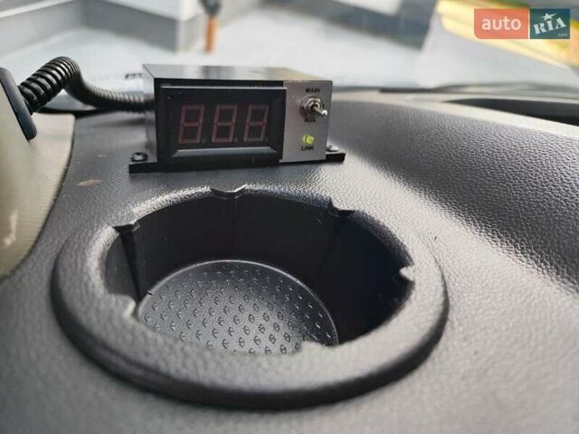 Белый Рено Мастер, объемом двигателя 2.3 л и пробегом 249 тыс. км за 29999 $, фото 41 на Automoto.ua