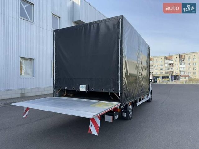 Белый Рено Мастер, объемом двигателя 2.3 л и пробегом 314 тыс. км за 20500 $, фото 2 на Automoto.ua