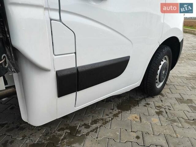 Білий Рено Мастєр, об'ємом двигуна 2.3 л та пробігом 278 тис. км за 16700 $, фото 2 на Automoto.ua